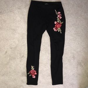 Black floral leggings